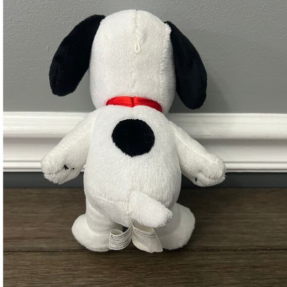 Peanuts Snoopy Dog Plush - Picture 4 of 5